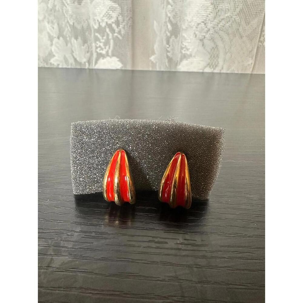 Vintage Red & Gold Clip-On Earrings – Bold Statement Retro Jewelry